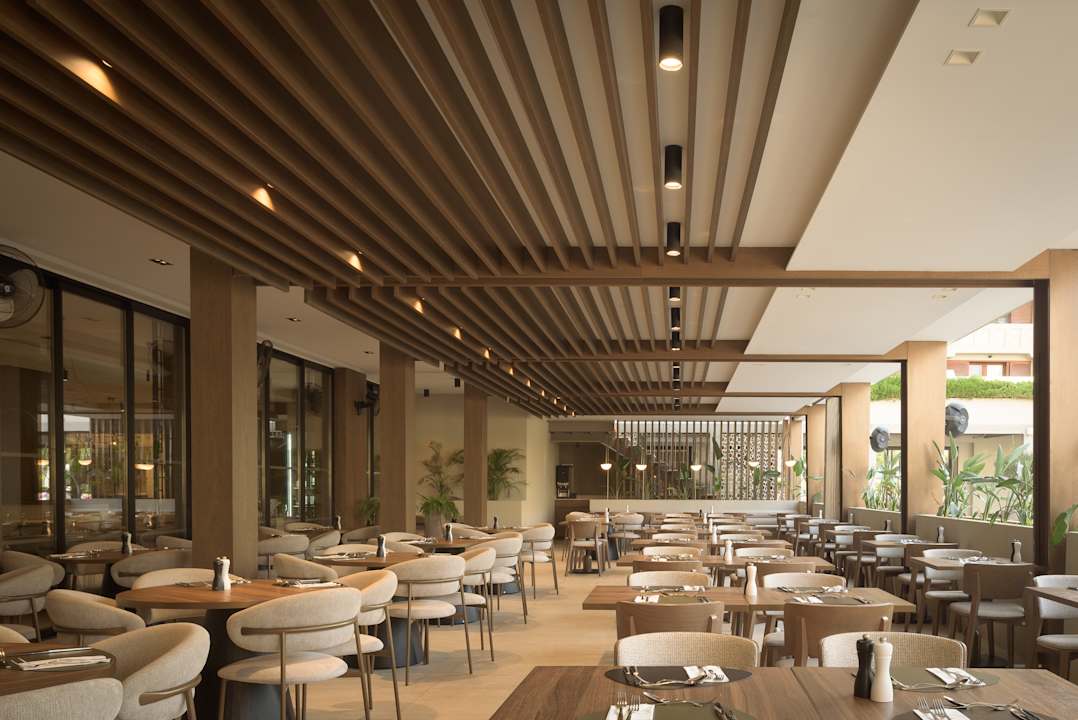 Gastro Hotel Theartemis Palace