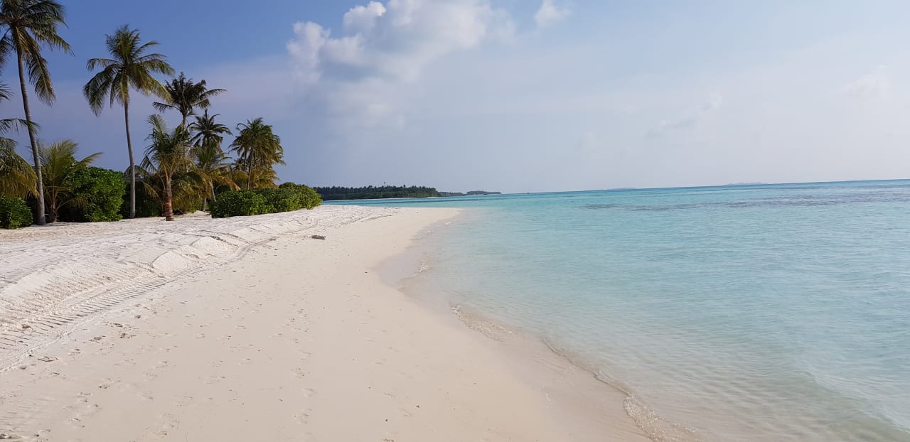 Strand Innahura Maldives Resort
