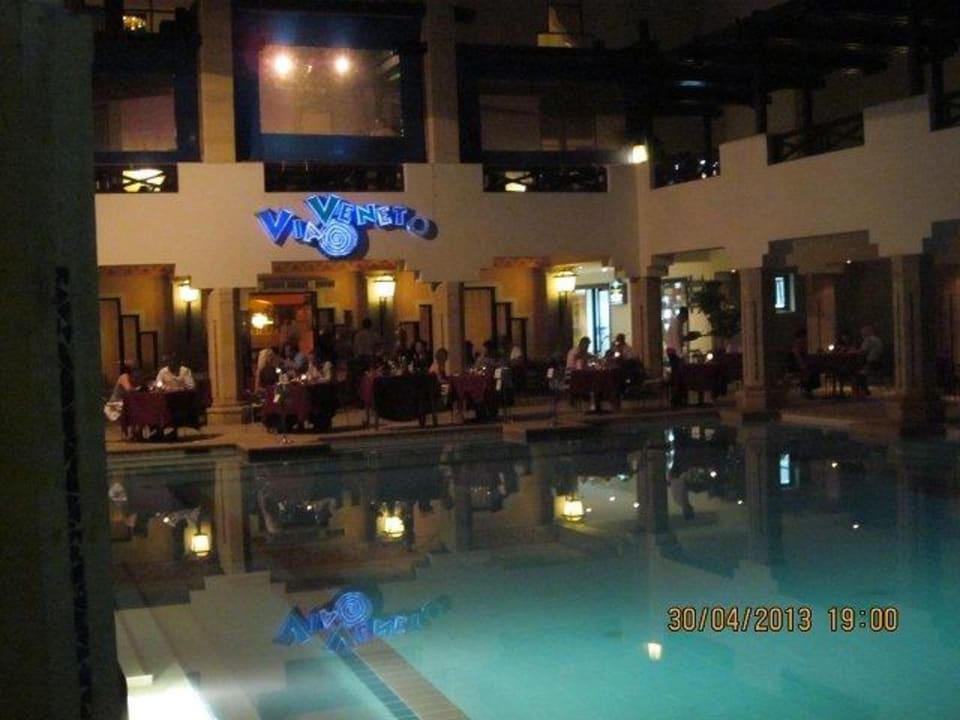 Abedessen bei Kerzenlicht Sharm Plaza