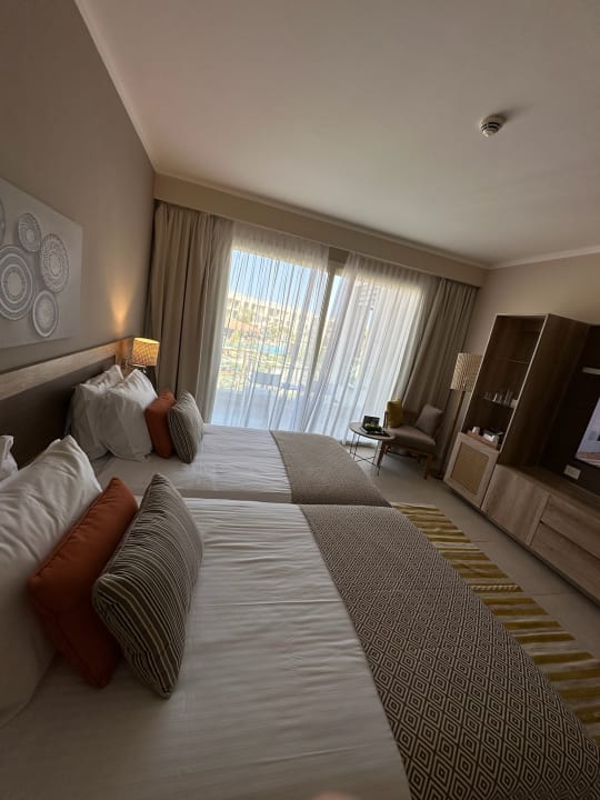 Zimmer Steigenberger Resort Ras Soma