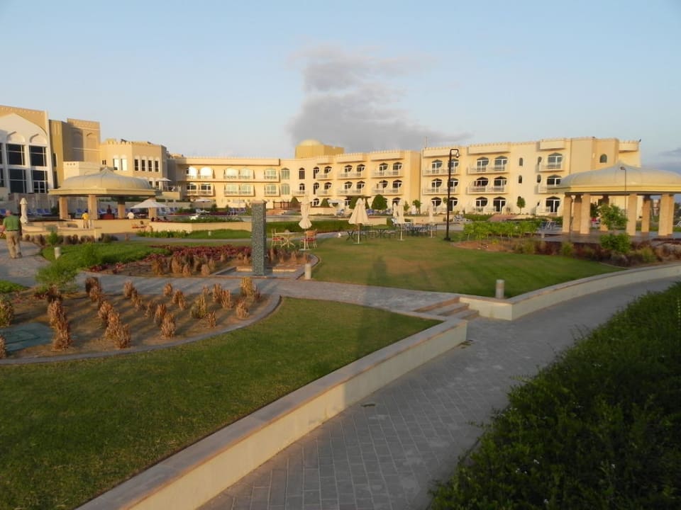 Abends vom Strand her Wyndham Garden Salalah Mirbat