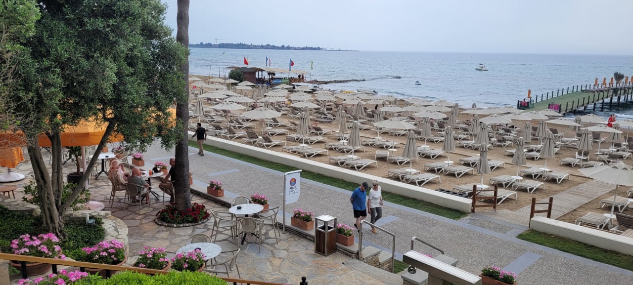 Strand Arum Barut Collection