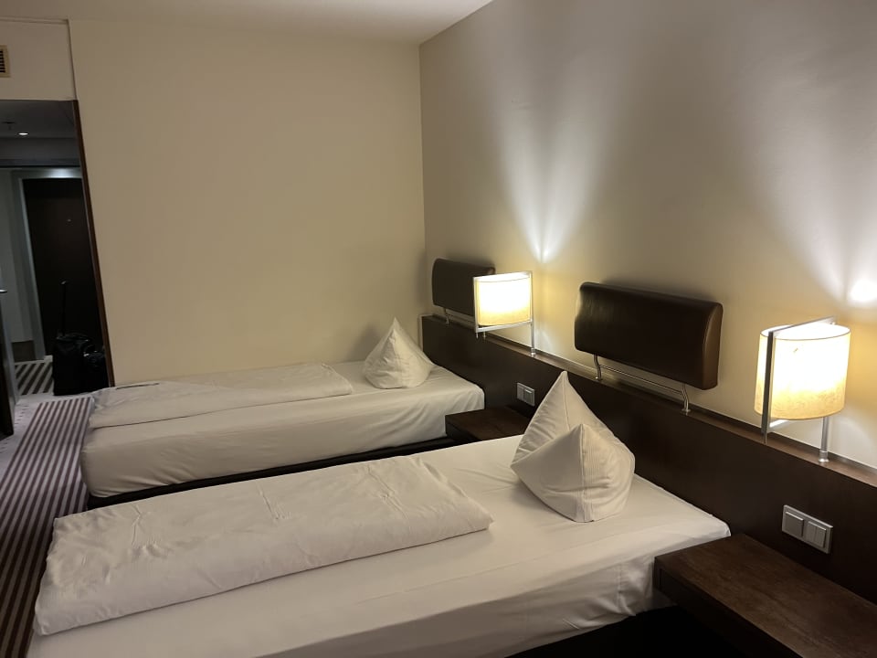Zimmer Essential by Dorint Frankfurt-Niederrad