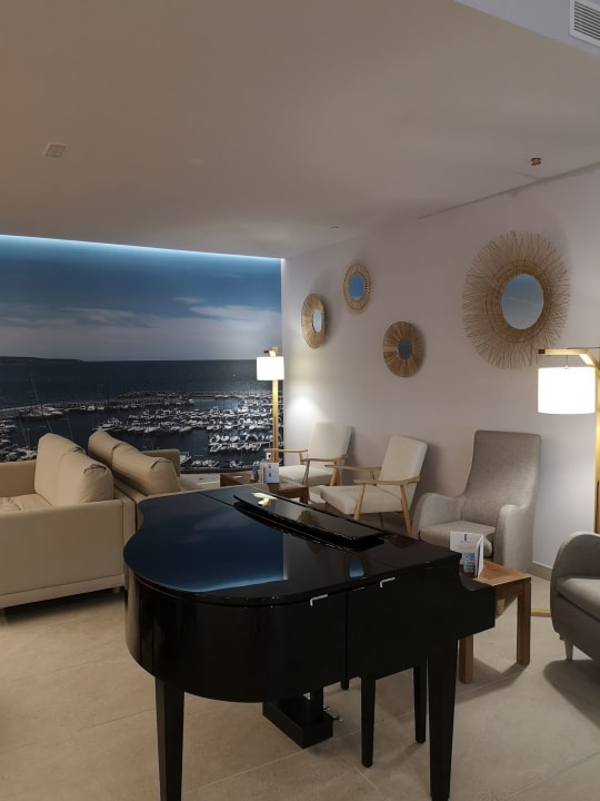 Lobby Hotel Las Arenas