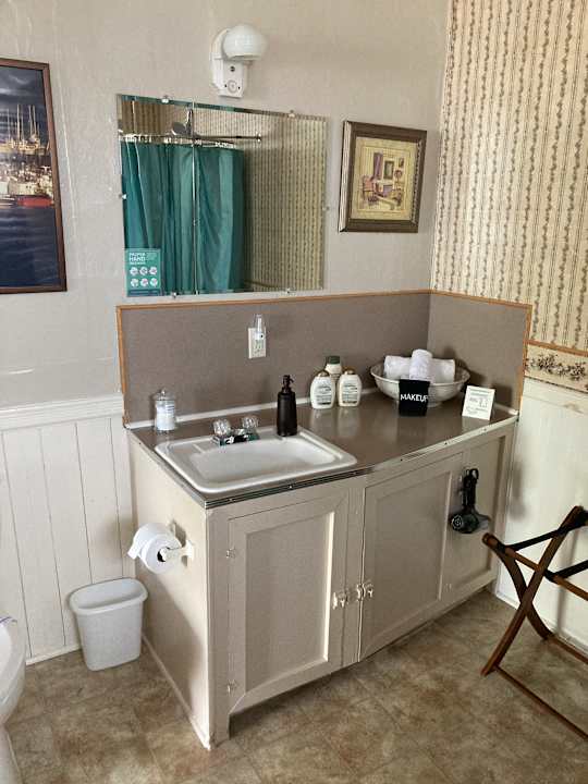 Zimmer Bayside Inn B&B