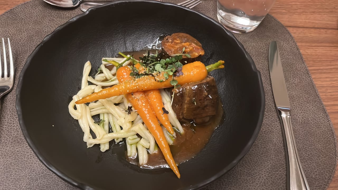 Gastro Hotel Almesberger