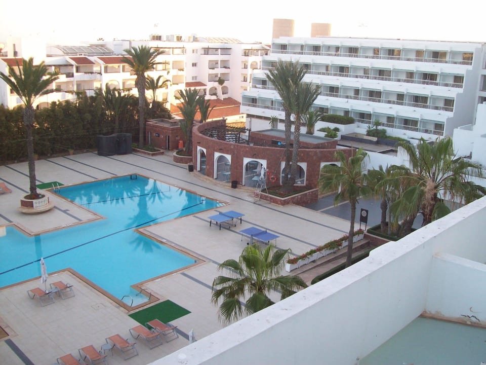 Pool vom Zimmer fotografiert Atlas Amadil Beach Hotel