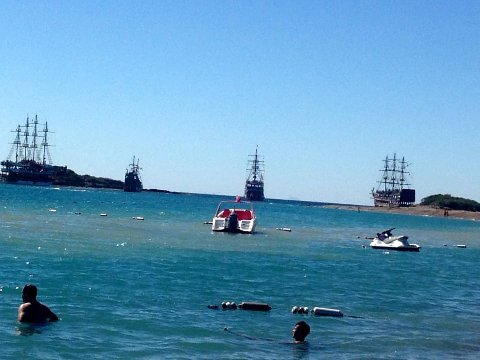 Piratenschiffe Hotel Gardenia Beach