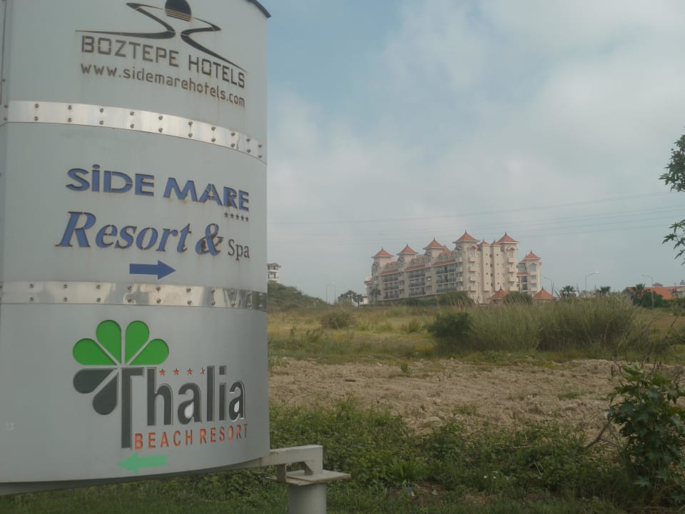 Hotel von der Haupstraße aus Side Mare Resort & Spa