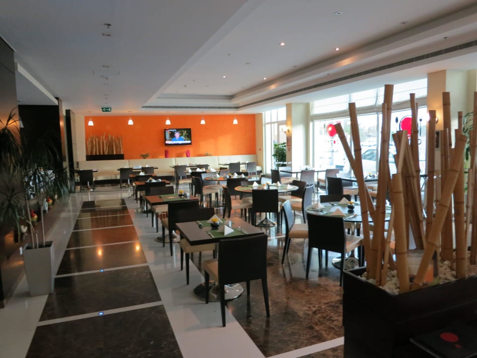 Restaurant  Hotel Ibis Muscat