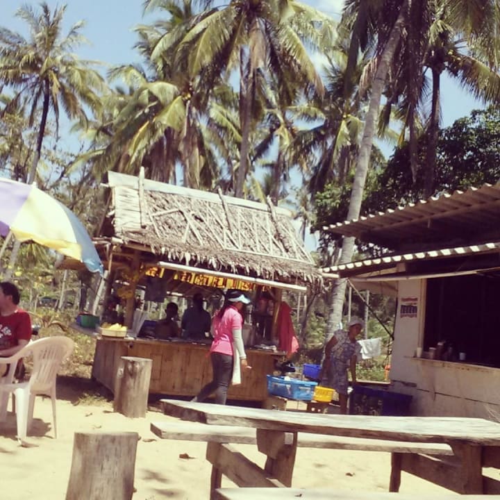 Lunch time The Briza Beach Resort Khaolak