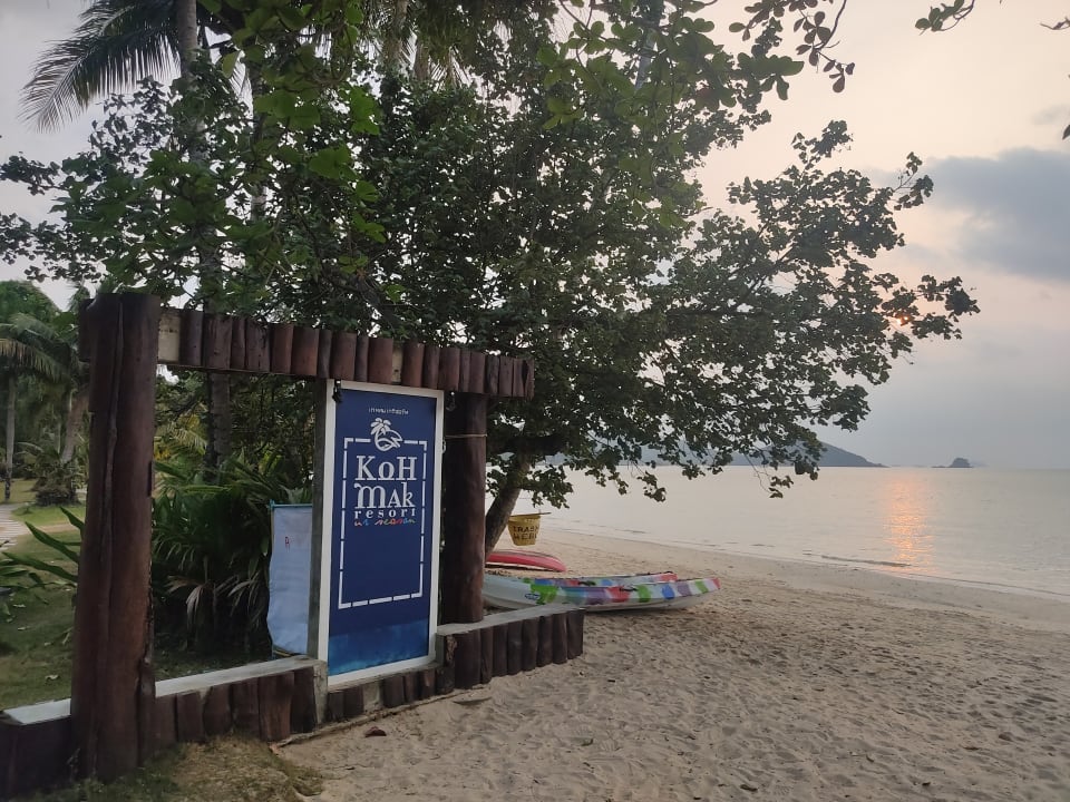 Strand Hotel Koh Mak Resort