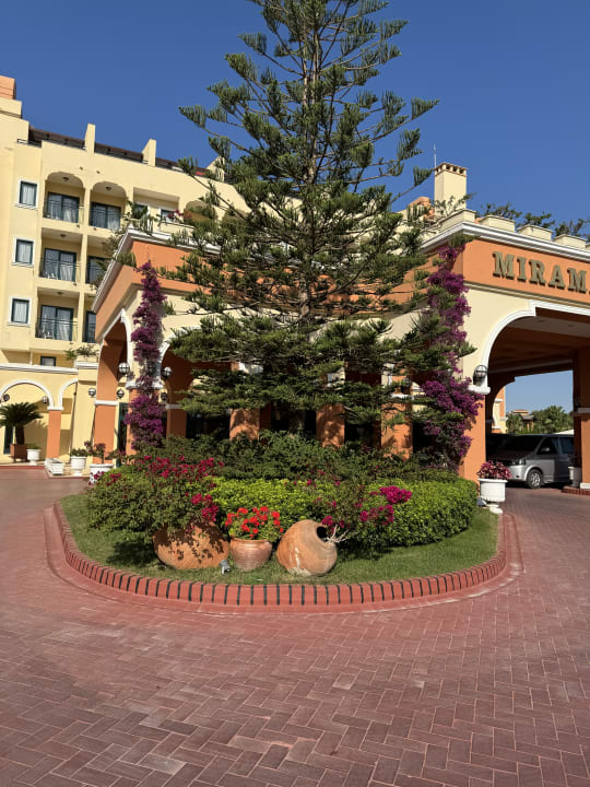 Außenansicht Miramare Queen Hotel
