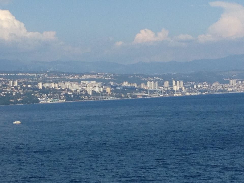 Terrassen Ausblick auf Rijeka Hotel Admiral