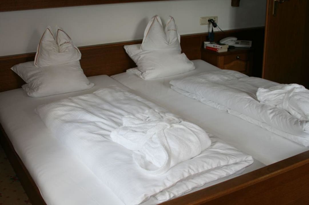 Standardzimmer Doppelbett Hotel Neuhäusl