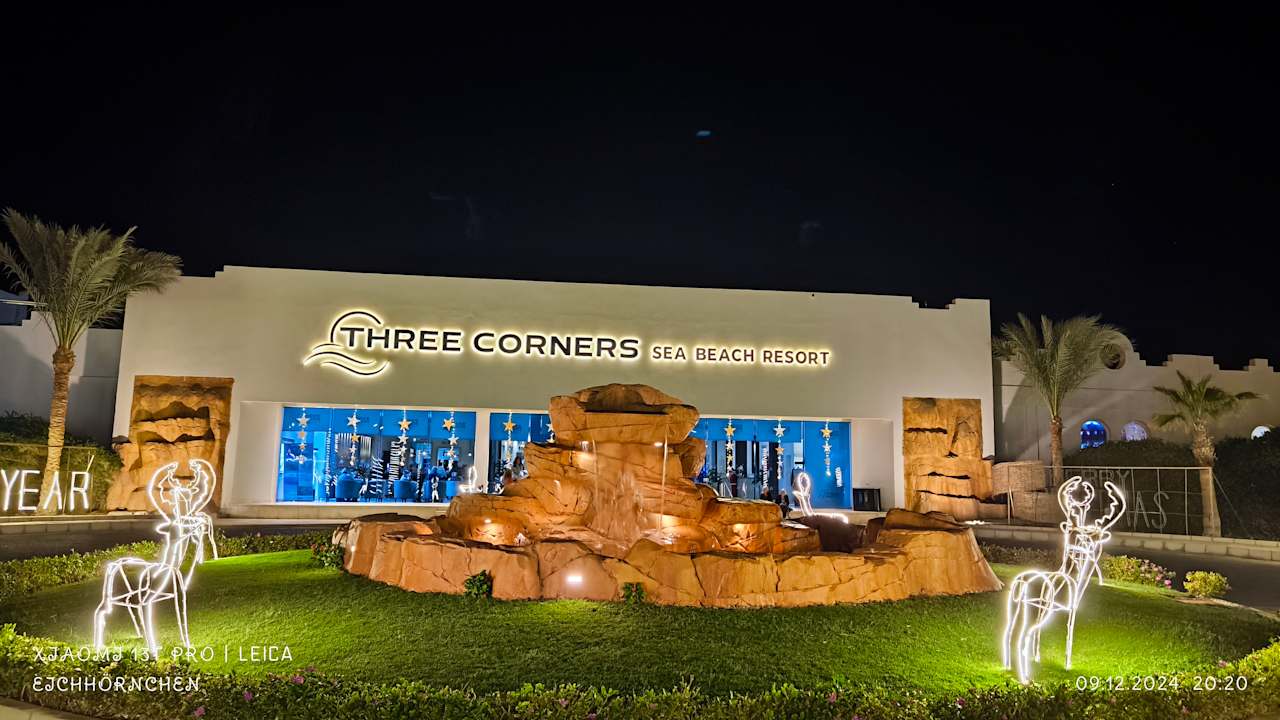 Außenansicht Three Corners Sea Beach Resort