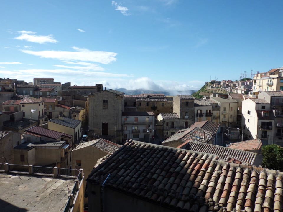 Doppelzimmer Hotel Sicilia Enna- Ausblick  Hotel Sicilia Enna