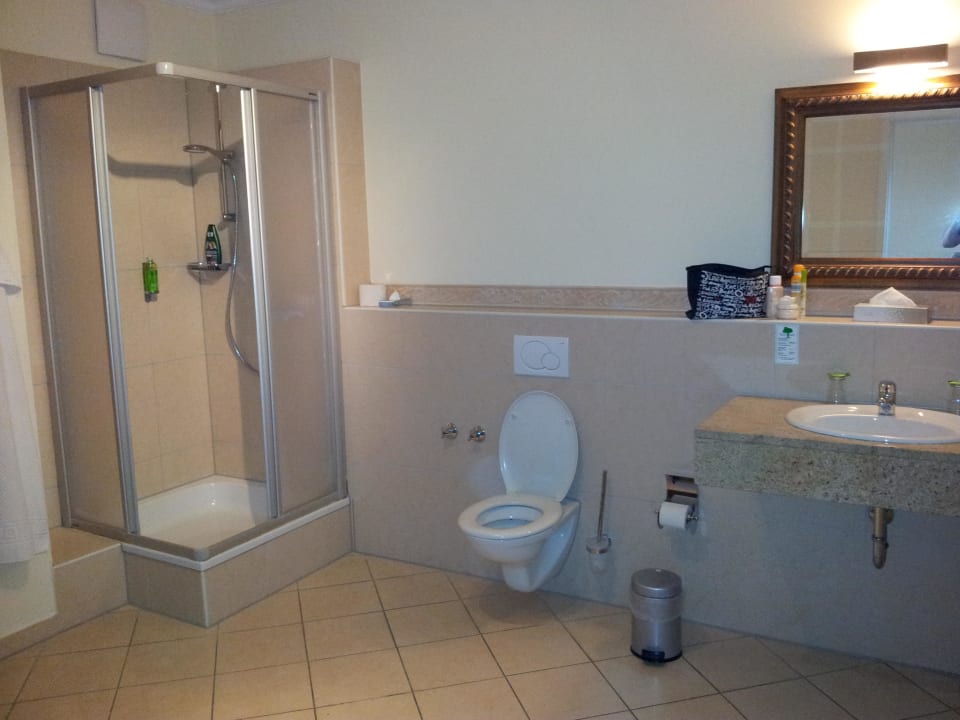 Das geräumige Bad Hotel Villa Toskana