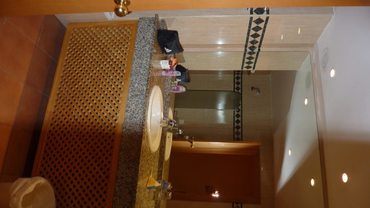 Bad Zimmer 3-15 Fuerteventura Princess