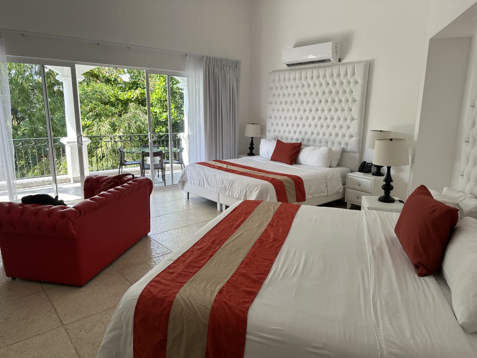 Zimmer Shana Hotel & Residence