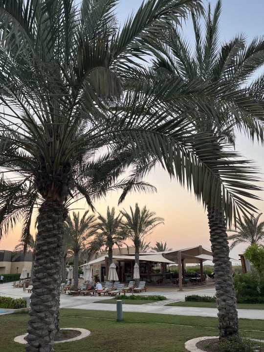 Gastro Saadiyat Rotana Resort &  Villas