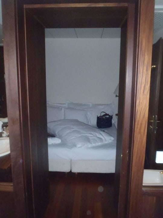 Sep. zweites Schlafzimmer der Suite Villa Amor Hotel Villa Irma