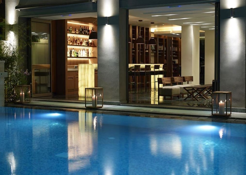 Swimming Pool Hotel Samaria