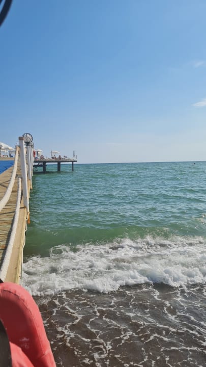 Strand Saturn Palace Resort Hotel