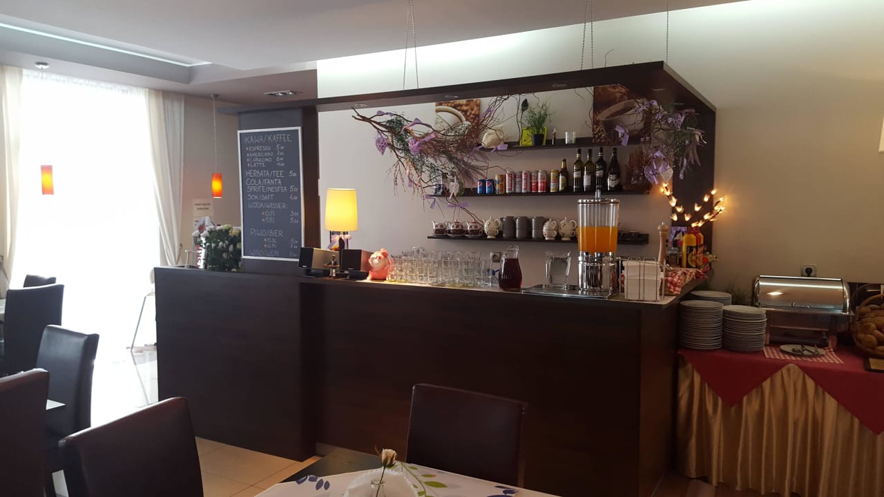 Buffet Pension Rezydencja Familia