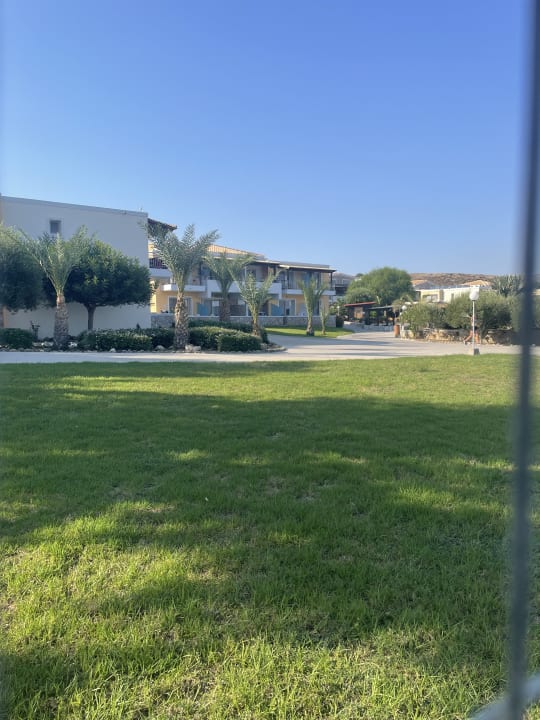 Gartenanlage Grand Blue Beach Hotel