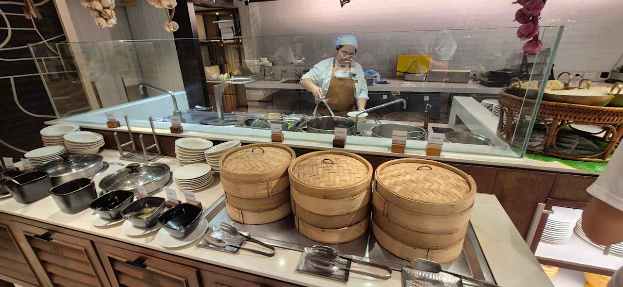 Gastro Double Tree by Hilton Bangkok Ploenchit