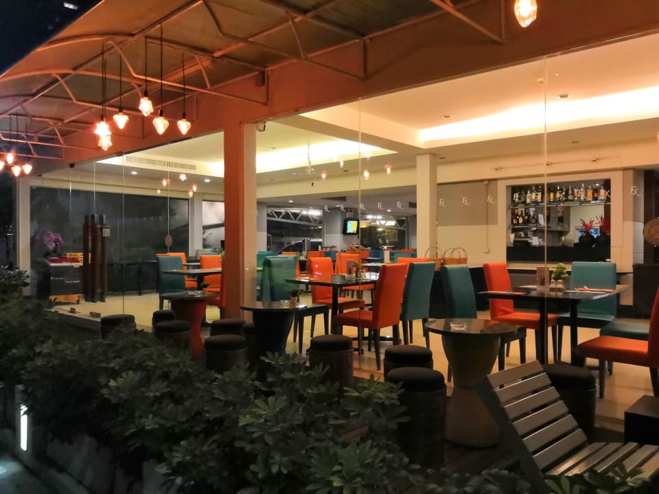 Gastro Hotel FuramaXclusive Sathorn