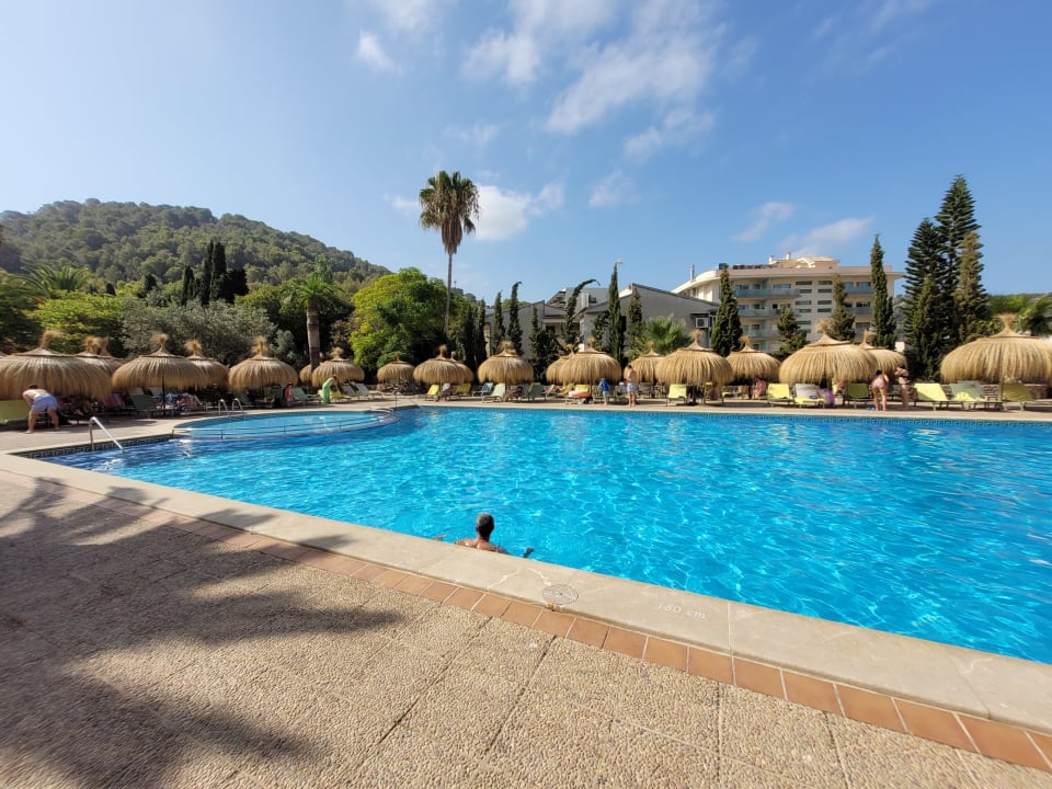 Pool Hotel Es Port