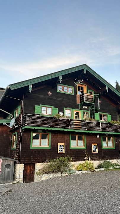 Außenansicht Berggasthof Obere Firstalm