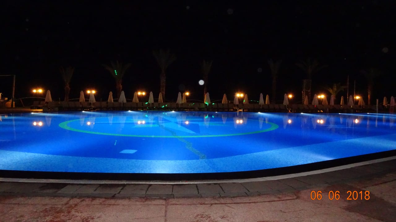 Das ist der größte Pool Papillon Belvil