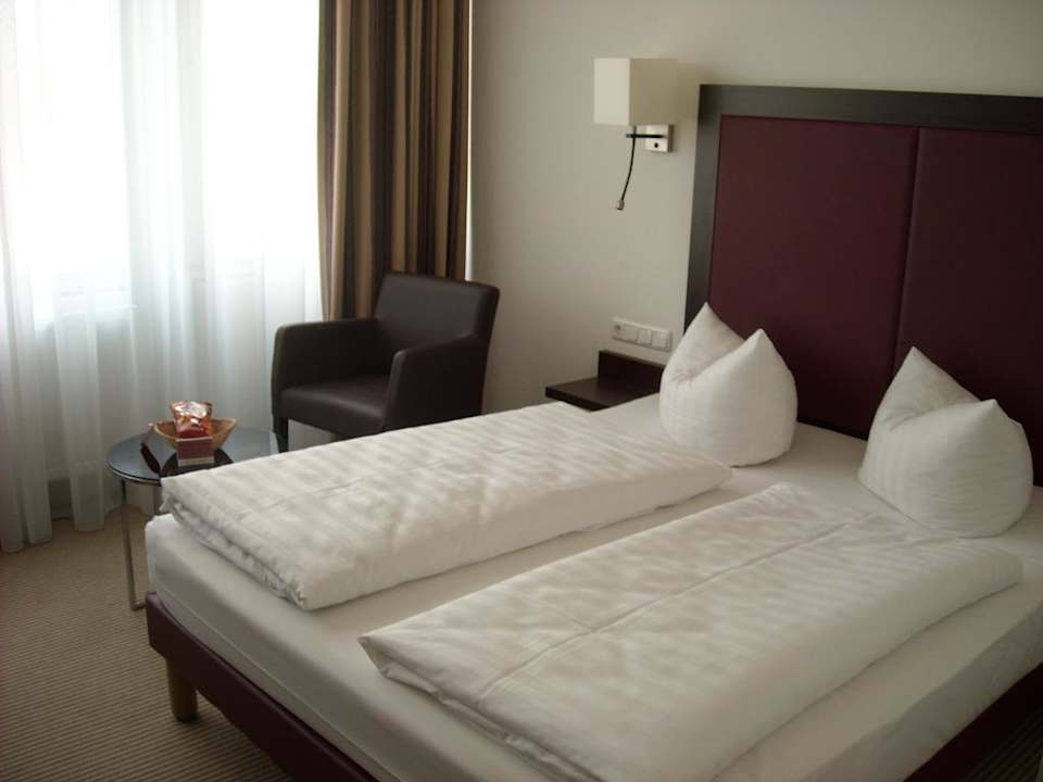 Doppelbettzimmer acom Hotel München