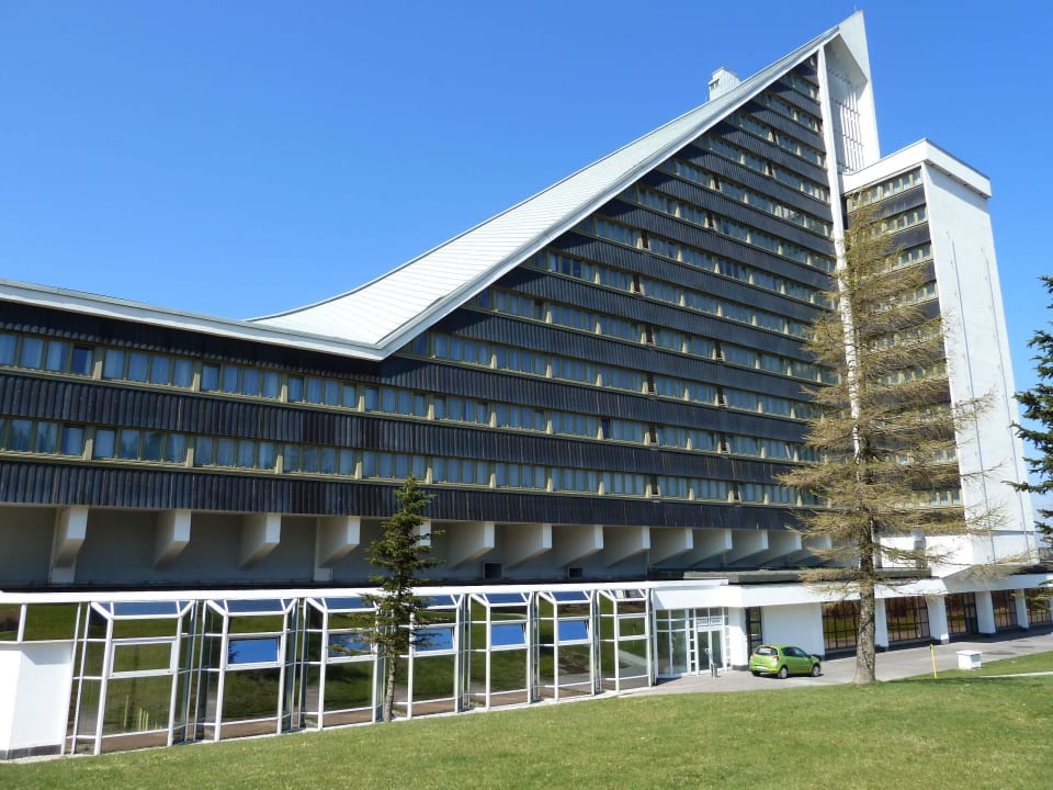 Unten vorn Konferenzbereich hinten Restaurant AHORN Panorama Hotel Oberhof