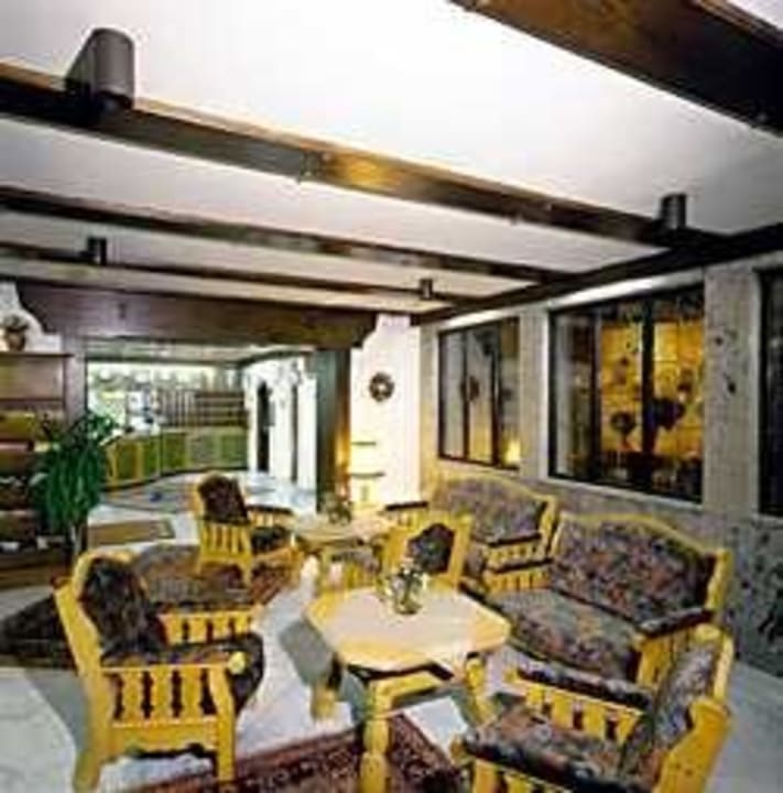 Eingangsbereich Alpensport-Hotel Seimler
