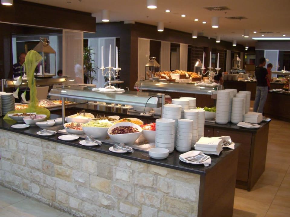 Salatbuffet Falkensteiner Family Hotel Diadora