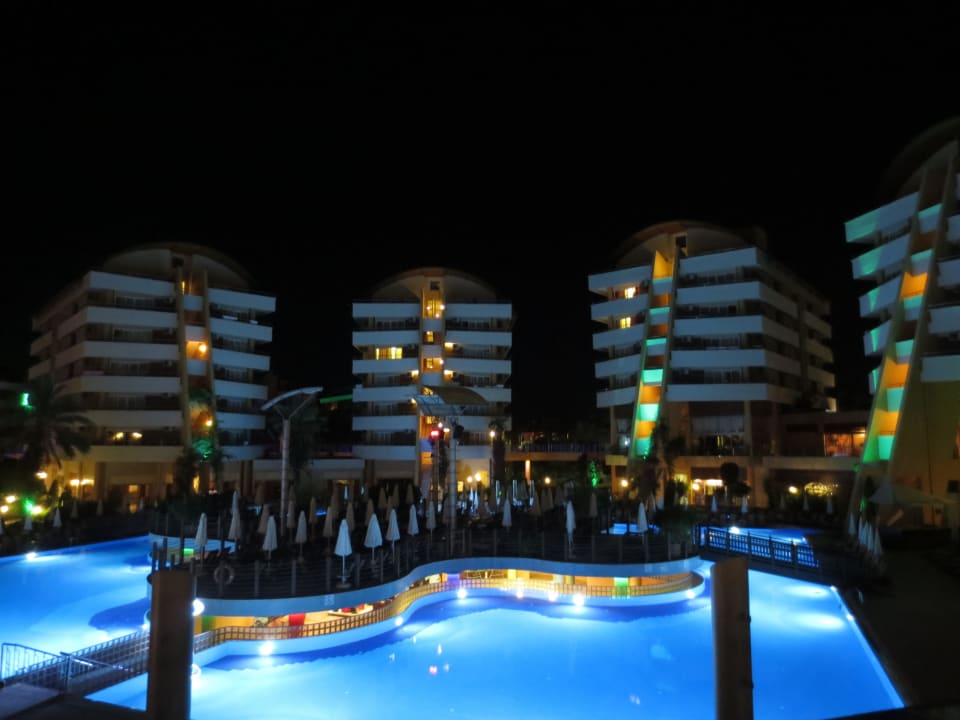 Alaiye bei Nacht Alaiye Resort & Spa