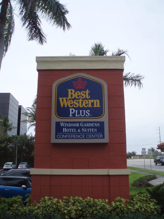 Logo Best Western Plus Hotel Windsor Gardens & Conference Center