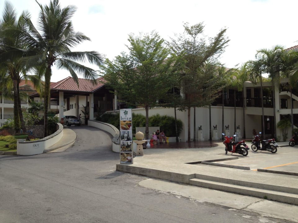 Eingangsbereich The Briza Beach Resort Khaolak