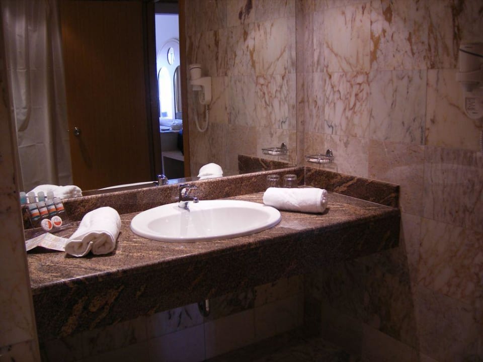 La salle de bain Hotel Kalithea Horizon Royal