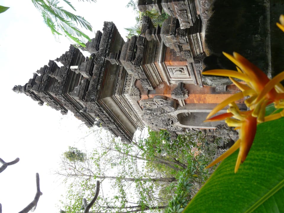 Tempel im Hotel Bali Garden Beach Resort
