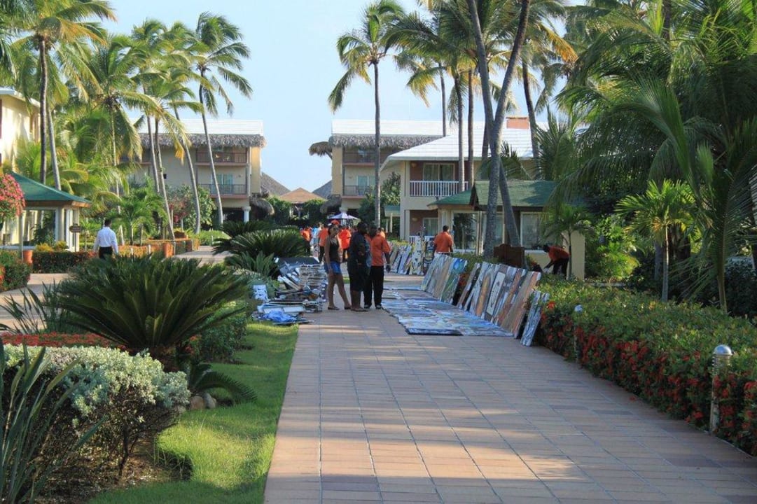 Verkäufer einmal in der Woche Grand Sirenis Punta Cana Resort & Aquagames