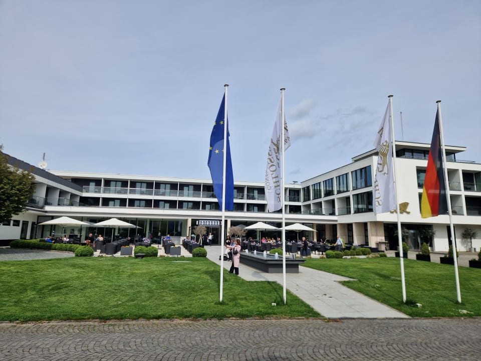 Außenansicht Schlosshotel Bad Wilhelmshöhe Conference & Spa