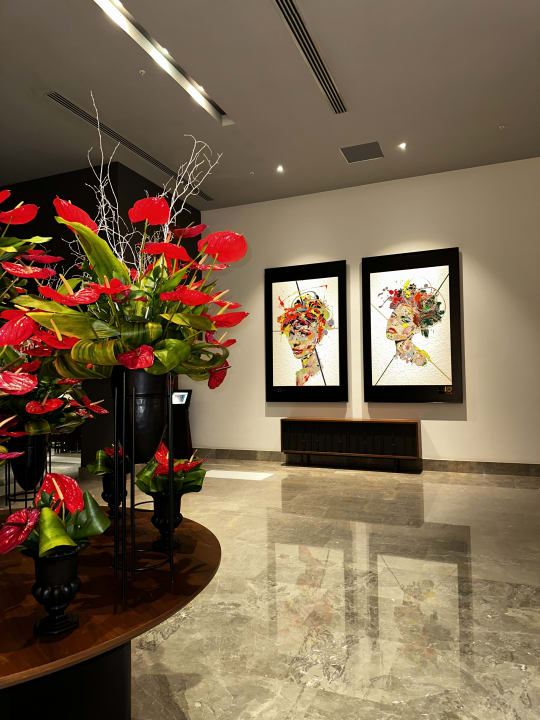 Lobby Acanthus Cennet Barut Collection