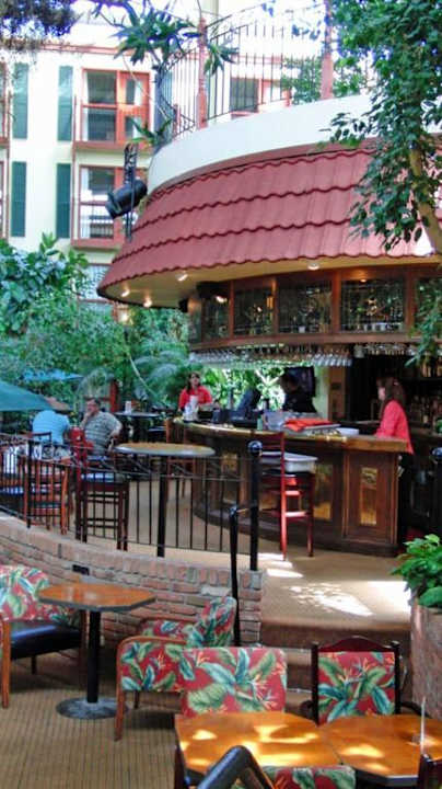 Bar im Garten Hotel Lethbridge Lodge