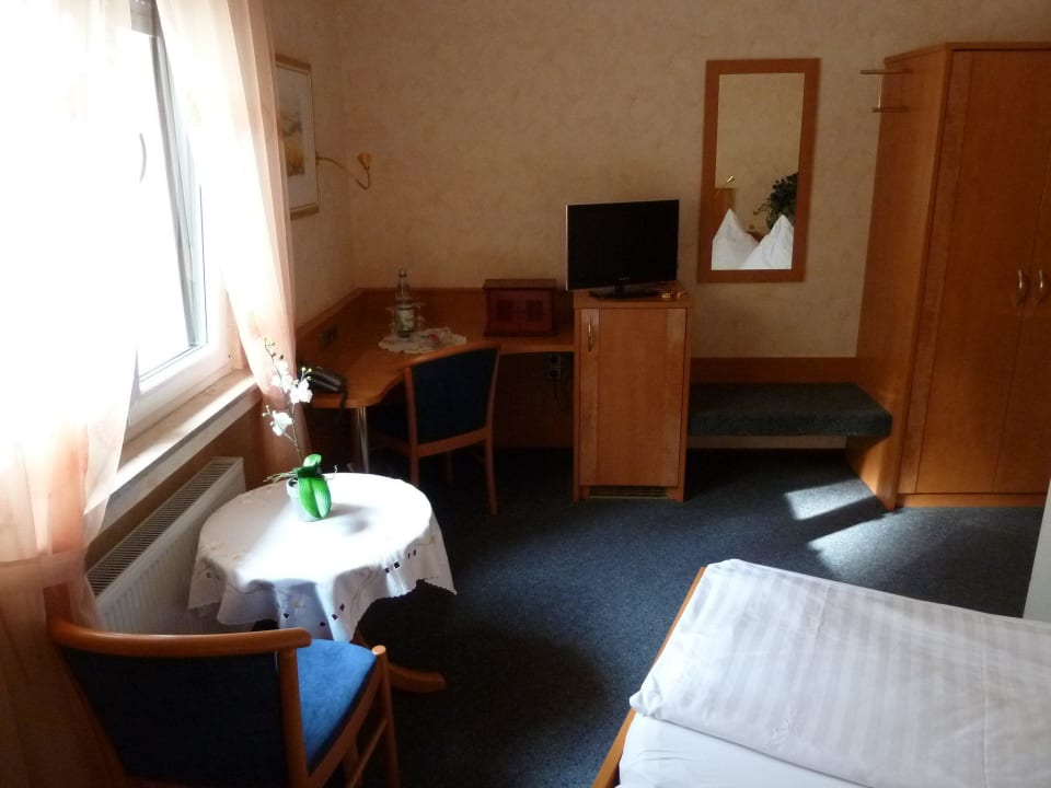 Leider keine Minibar Hotel Quellenhof