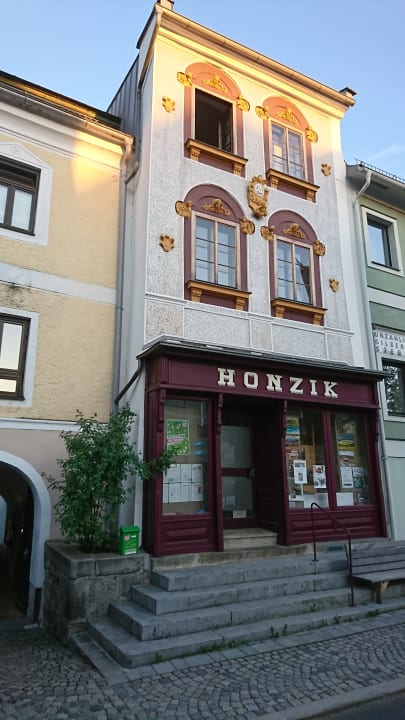 Außenansicht Hotel Almesberger